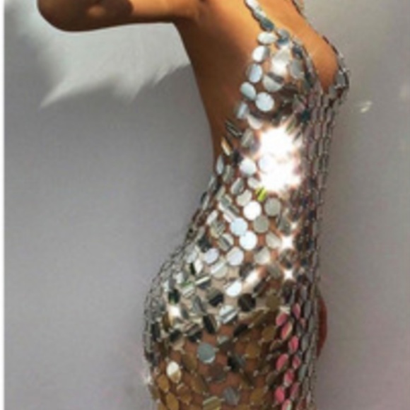 Disc Dress - Picture 2 of 5